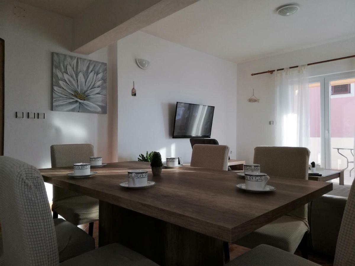 Apartment Petra Zadar Bagian luar foto