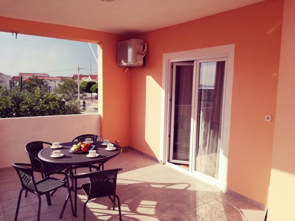 Apartment Petra Zadar Bagian luar foto