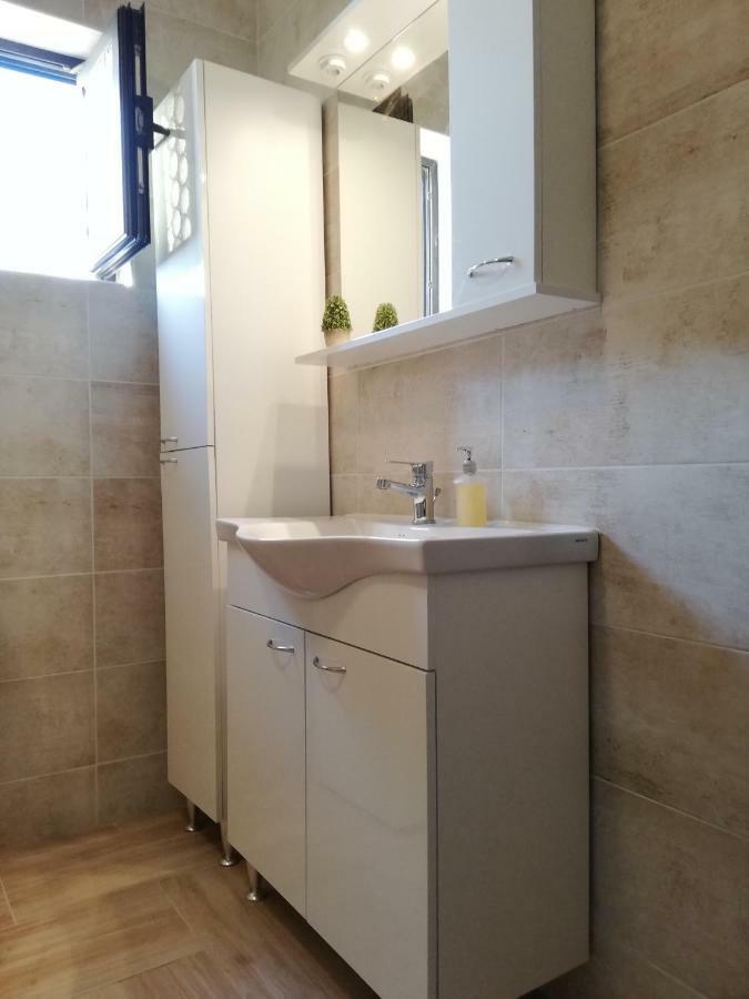 Apartment Petra Zadar Bagian luar foto